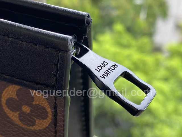 M80792 Pochette Voyage 26 M80792 Pochette Voyage 26