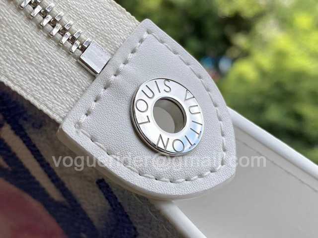 M80460 Pochette Voyage 27 M80460 Pochette Voyage 27