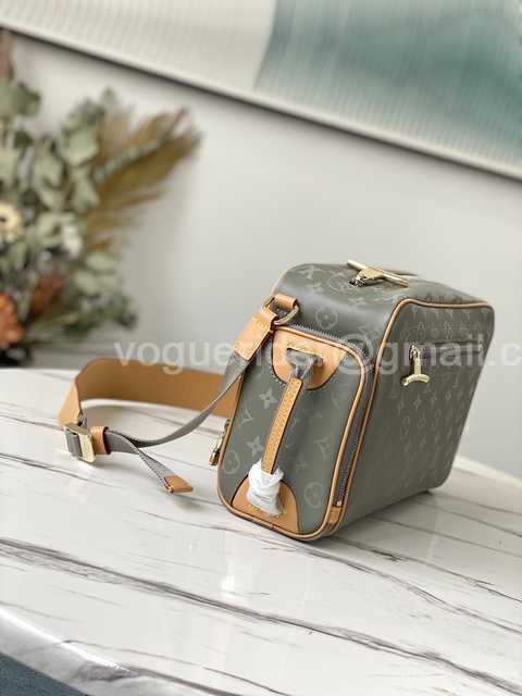 M43884 Titanium 32 M43884 Titanium 32