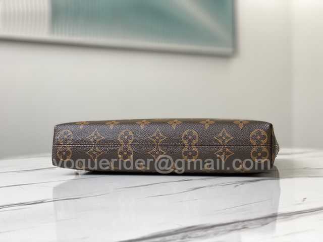 M60417 New Pouch 27 M60417 New Pouch 27