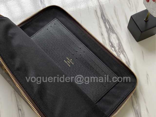 M60417 New Pouch 27 M60417 New Pouch 27