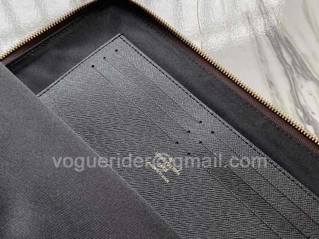 M60417 New Pouch 27 M60417 New Pouch 27