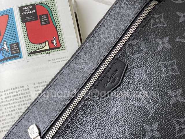 M60417 New Pouch 27 M60417 New Pouch 27