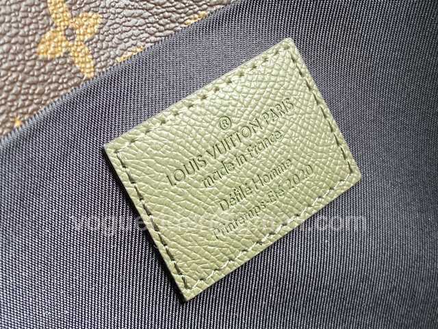 M30583 Pochette Voyage Steamer 28 M30583 Pochette Voyage Steamer 28