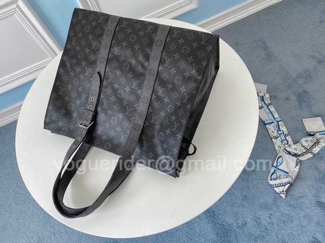 M45379 New Cabas Zippe 44 M45379 New Cabas Zippe 44