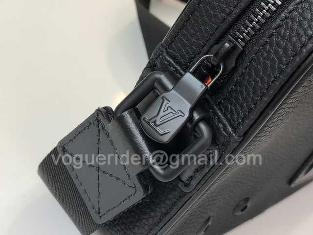 M43918 Messenger 28 M43918 Messenger 28