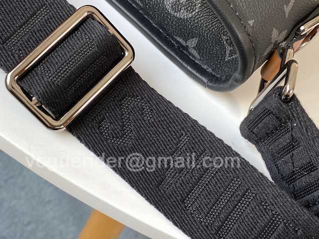 M45214 Besace Zippee 35 M45214 Besace Zippee 35