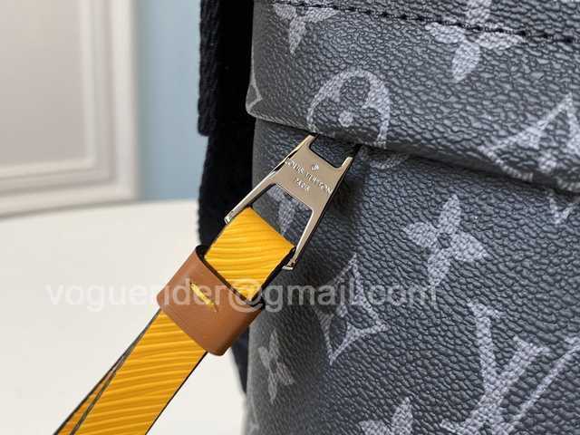 M45214 Besace Zippee 35 M45214 Besace Zippee 35