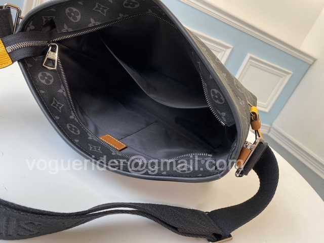 M45214 Besace Zippee 35 M45214 Besace Zippee 35