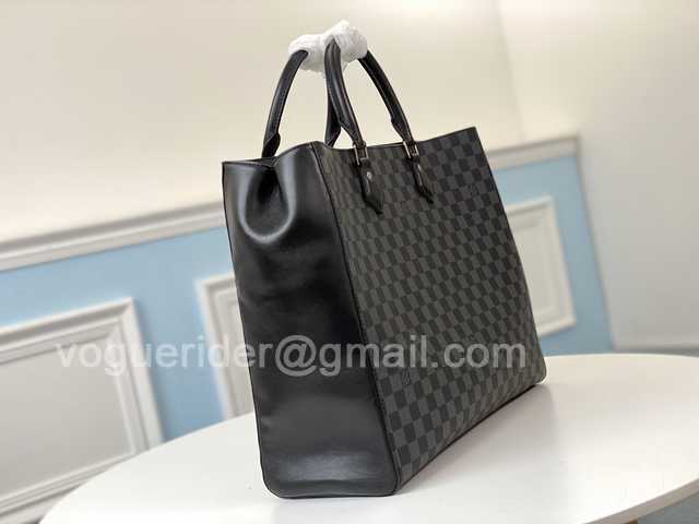 N44733 Grand Sac 42 N44733 Grand Sac 42