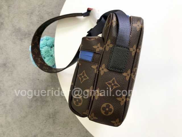 M43843 Messenger 22 M43843 Messenger 22