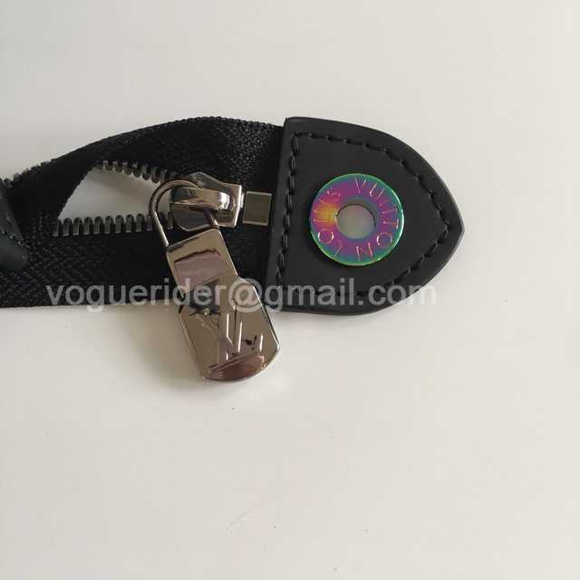 M64440 Pochette Voyage 26 M64440 Pochette Voyage 26