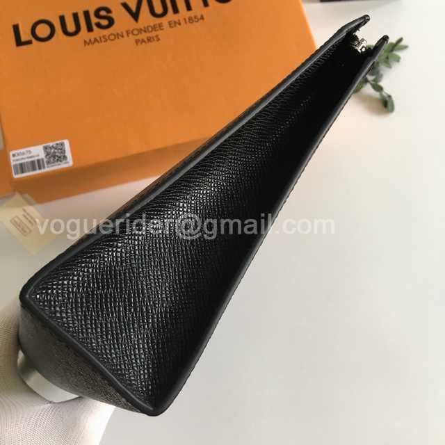 M30675 Pochette Voyage 26 M30675 Pochette Voyage 26
