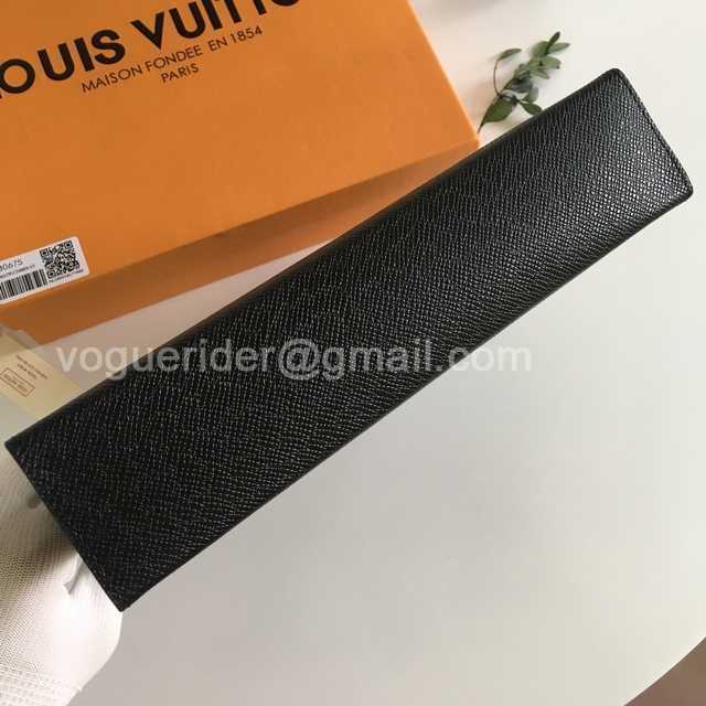 M30675 Pochette Voyage 26 M30675 Pochette Voyage 26