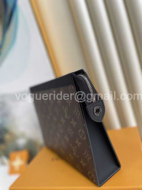 M61692 Pochette Voyage 26 M61692 Pochette Voyage 26