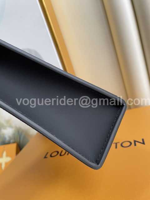 M61692 Pochette Voyage 26 M61692 Pochette Voyage 26