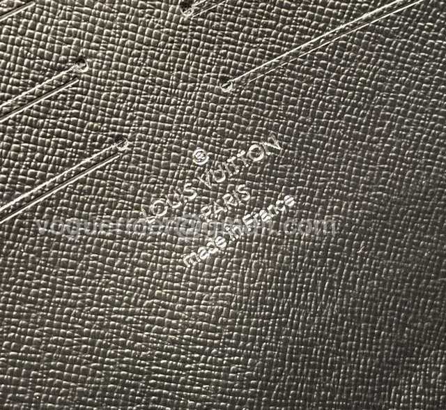 M61692 Pochette Voyage 26 M61692 Pochette Voyage 26