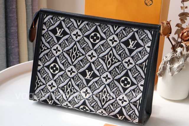 M80074 Pochette Toilet 25 M80074 Pochette Toilet 25