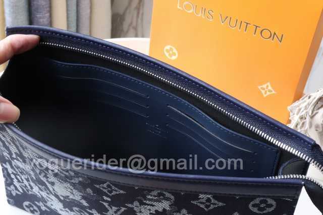 M80026 Pochette Voyage 26 M80026 Pochette Voyage 26