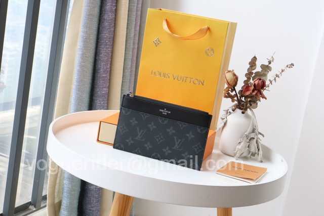 M80348 Slim Purse M80348 Slim Purse