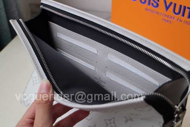 M61692 Pochette Voyage 26 M61692 Pochette Voyage 26