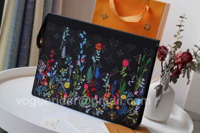 M61692 Pochette Voyage 26 M61692 Pochette Voyage 26