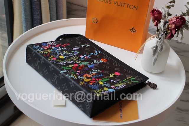 M61692 Pochette Voyage 26 M61692 Pochette Voyage 26