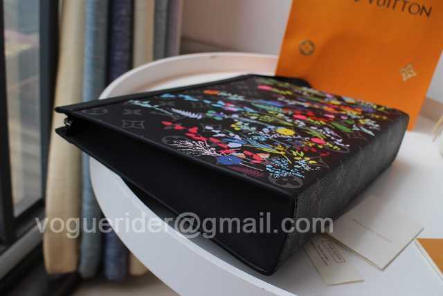 M61692 Pochette Voyage 26 M61692 Pochette Voyage 26