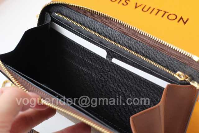 M69162 Zippy Dauphine M69162 Zippy Dauphine