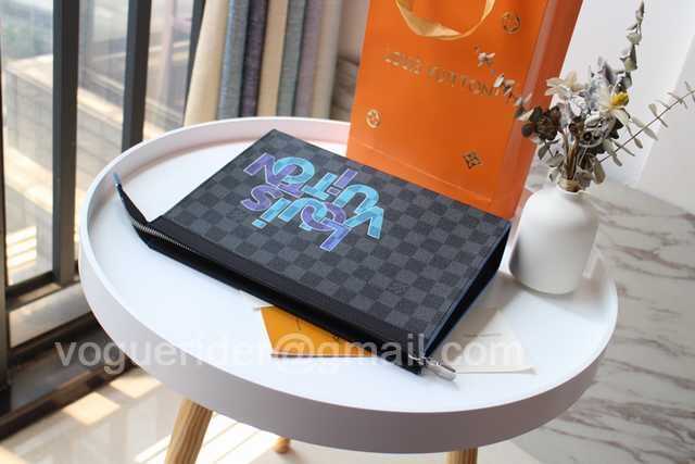 N60308 Pochette Voyage N60308 Pochette Voyage