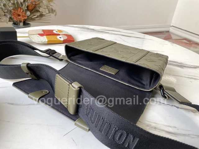 M57952 Trunk 20 M57952 Trunk 20