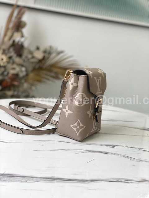 M80738 Tiny 19 M80738 Tiny 19