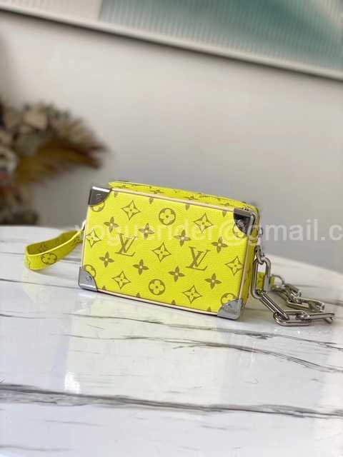 M44480 Mini Soft Trunk 18 M44480 Mini Soft Trunk 18