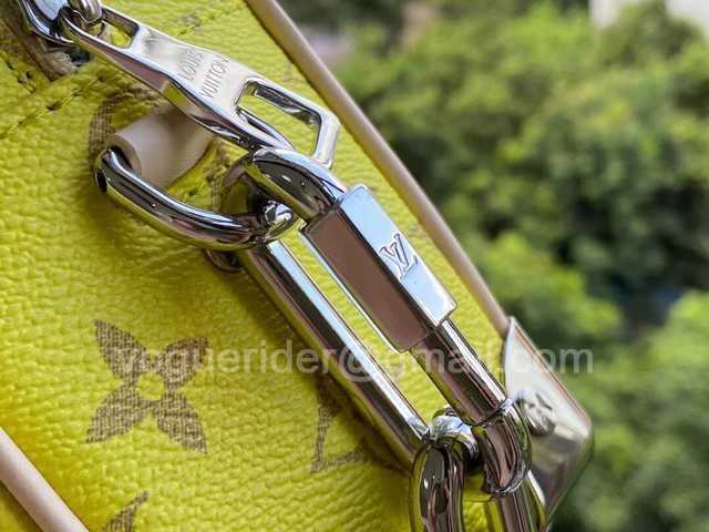 M44480 Mini Soft Trunk 18 M44480 Mini Soft Trunk 18