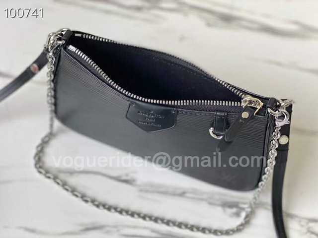 M80471 Easy Pouch On Strap 19 M80471 Easy Pouch On Strap 19