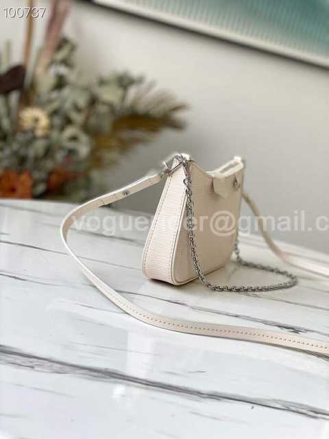 M80479 Easy Pouch On Strap 19 M80479 Easy Pouch On Strap 19