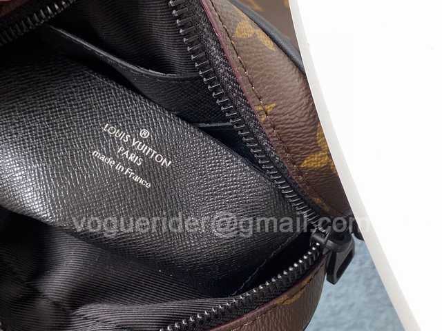 M69404 Wearable Wallet 17 M69404 Wearable Wallet 17