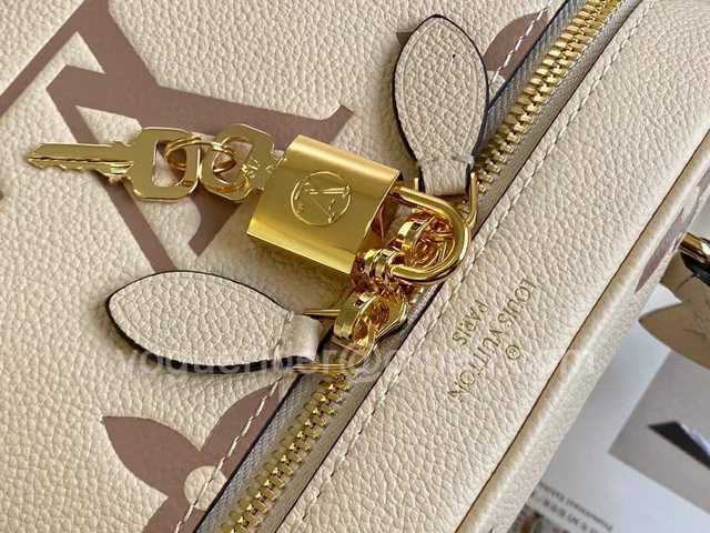 M45599 Vanity 19 M45599 Vanity 19