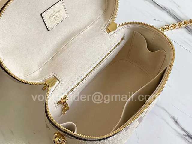 M45599 Vanity 19 M45599 Vanity 19