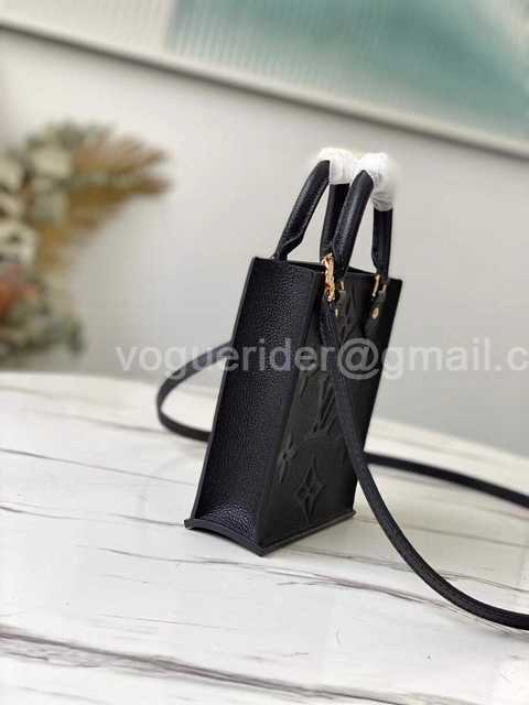 M80449 Petit Sac Plat 17 M80449 Petit Sac Plat 17