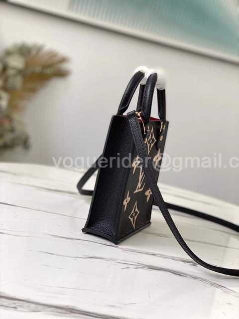 M80449 Petit Sac Plat 17 M80449 Petit Sac Plat 17