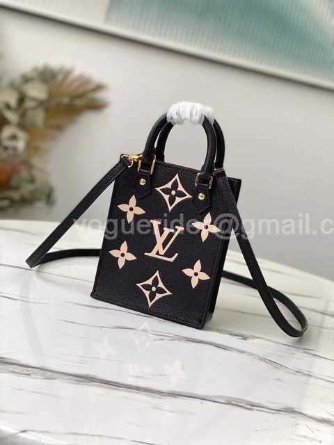 M80449 Petit Sac Plat 17 M80449 Petit Sac Plat 17