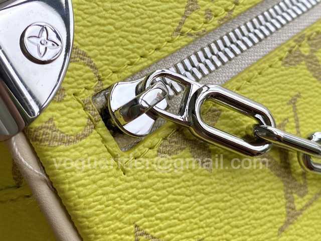 M44480 Mini Soft Trunk 18 M44480 Mini Soft Trunk 18