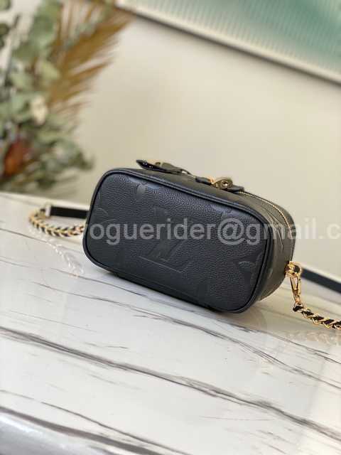 M45598 Vanity 19 M45598 Vanity 19