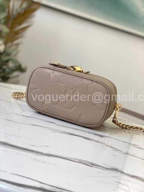M45608 Vanity 19 M45608 Vanity 19