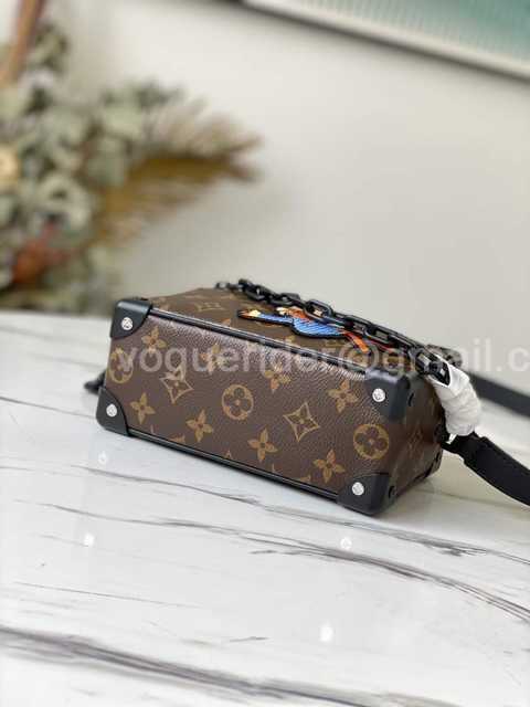 M80159 Mini Soft Trunk Zoom with Friends 18 M80159 Mini Soft Trunk Zoom with Friends 18