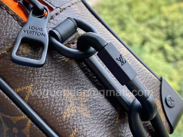 M80159 Mini Soft Trunk Zoom with Friends 18 M80159 Mini Soft Trunk Zoom with Friends 18