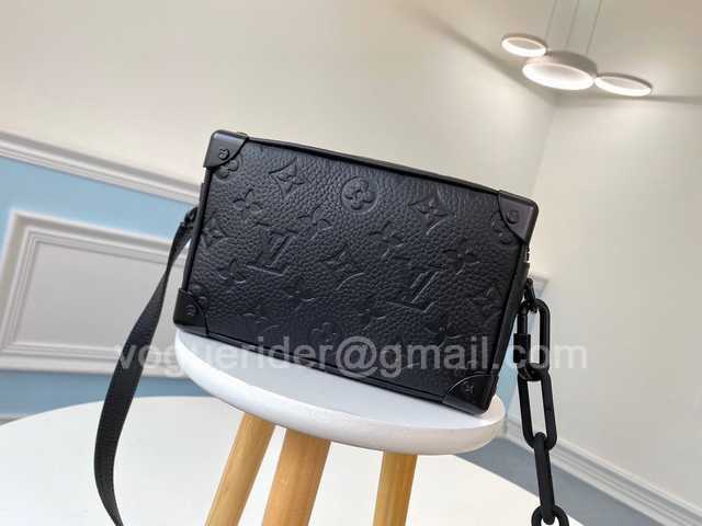 M55702 Mini Soft Trunk 18 M55702 Mini Soft Trunk 18