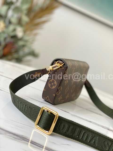 M80091 Multi Pochette Felicie 17 M80091 Multi Pochette Felicie 17