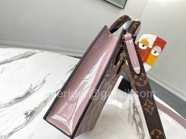 M90564 Petit Sac Plat 17 M90564 Petit Sac Plat 17